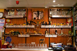 Conways 3 - Bar serving food